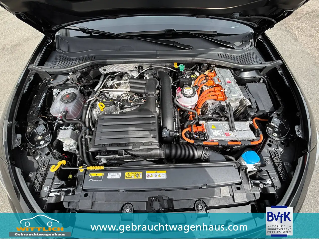 CUPRA Leon 1.4 TSI, e-Hybrid, +Garantie +Winterkompletträder +LED-Scheinwerfer +Kamera — Vehicle gallery 35