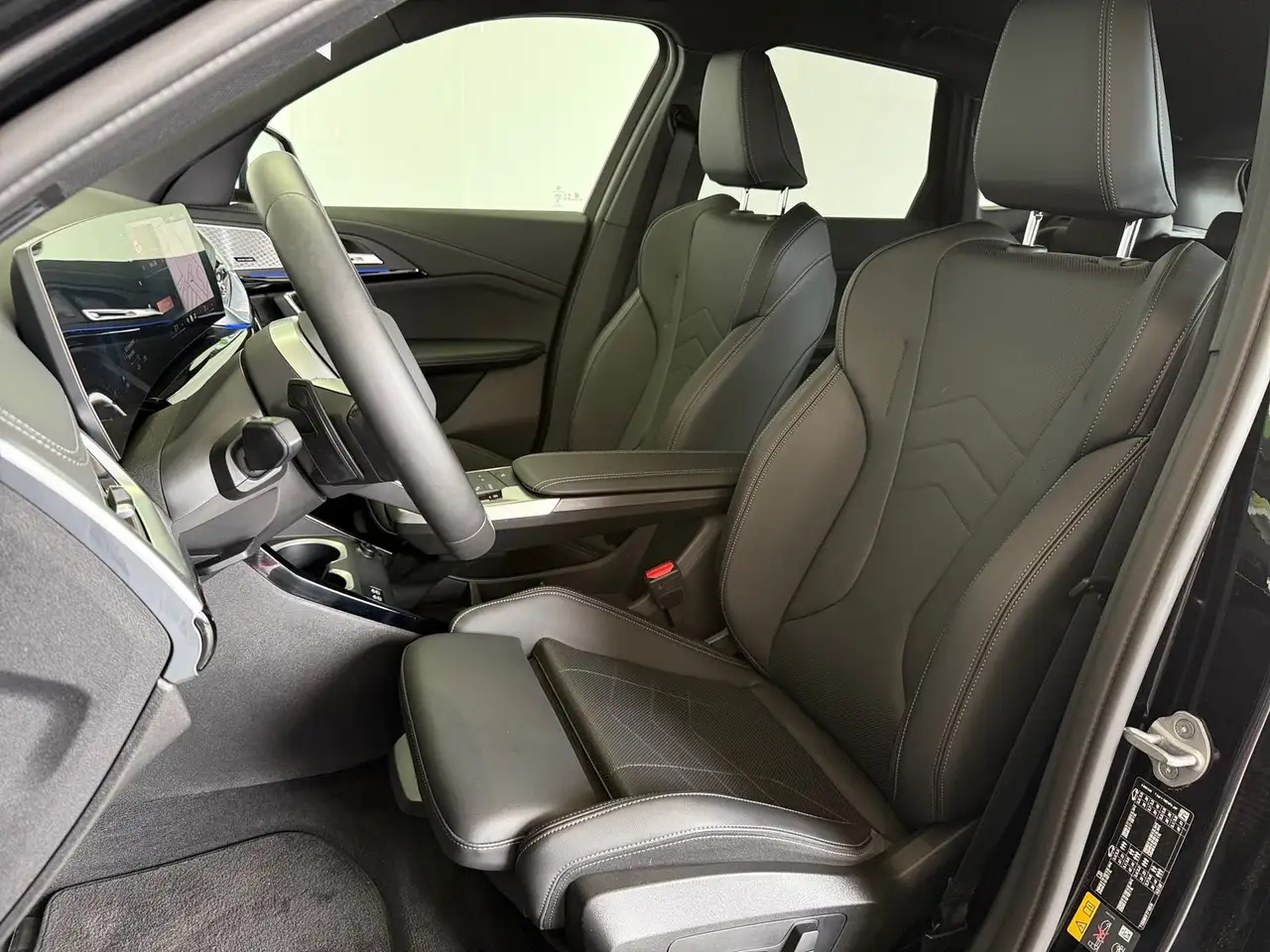 BMW iX1 30xDrive*M Sport*a.LED*ACC*Kamera*AHK*H&K* — Galerie du véhicule 19