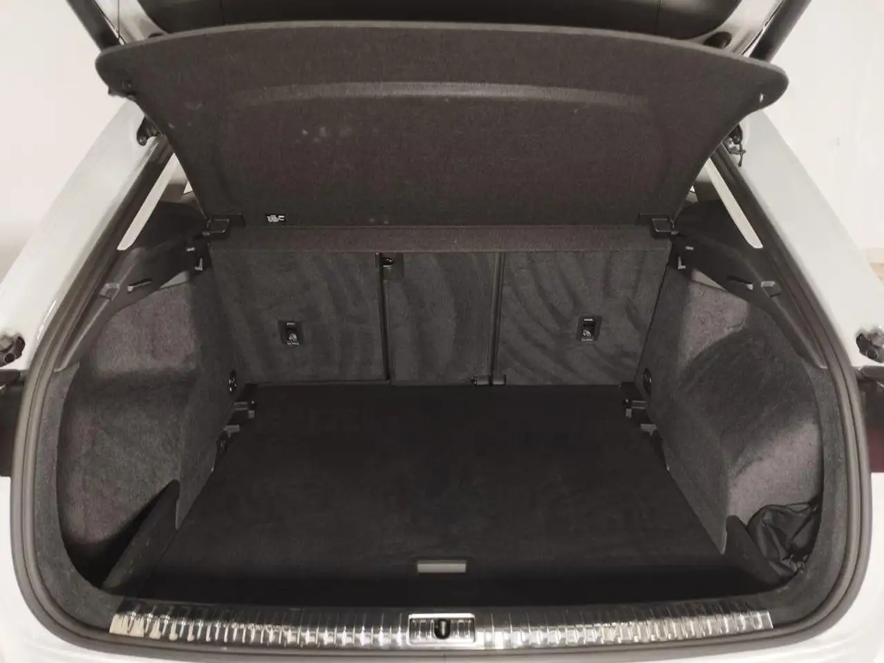 Audi Q3 35 TFSI Advanced S tronic — معرض صور السيارة 9