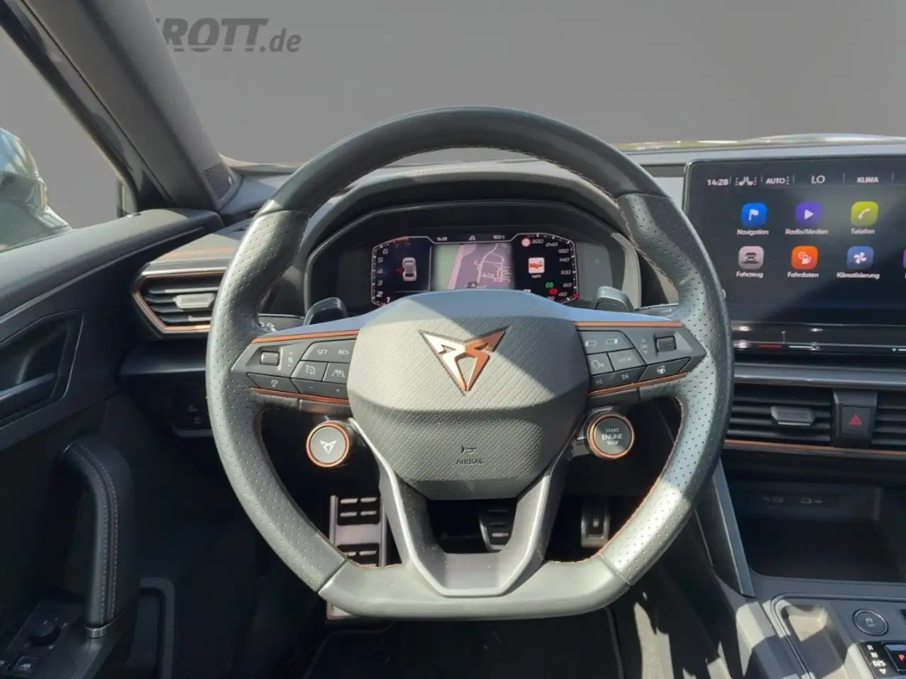 CUPRA Formentor VZ 4Drive 2.0 TSI DSG Navi ACC AHK — معرض صور السيارة 9