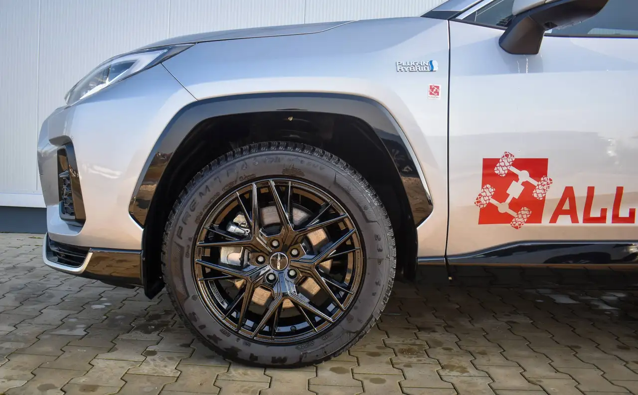 Suzuki Across Plug-in Hybrid Comfort+ 2.5l E-CVT 4x4 — معرض صور السيارة 5