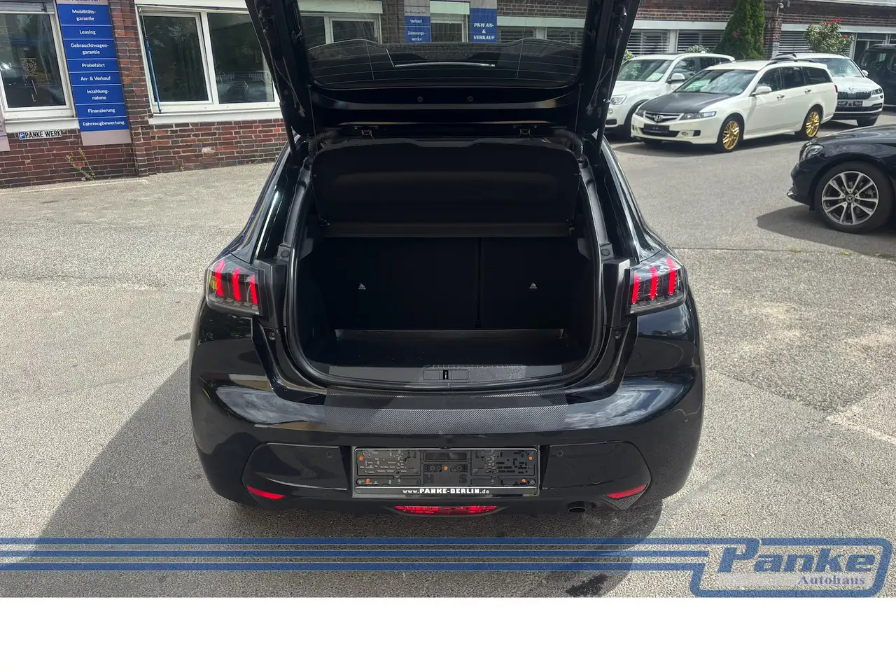 Peugeot 208 Allure Pack EAT8*NAV*LED*Carplay*RFK*SHZ* — Galería del vehículo 12