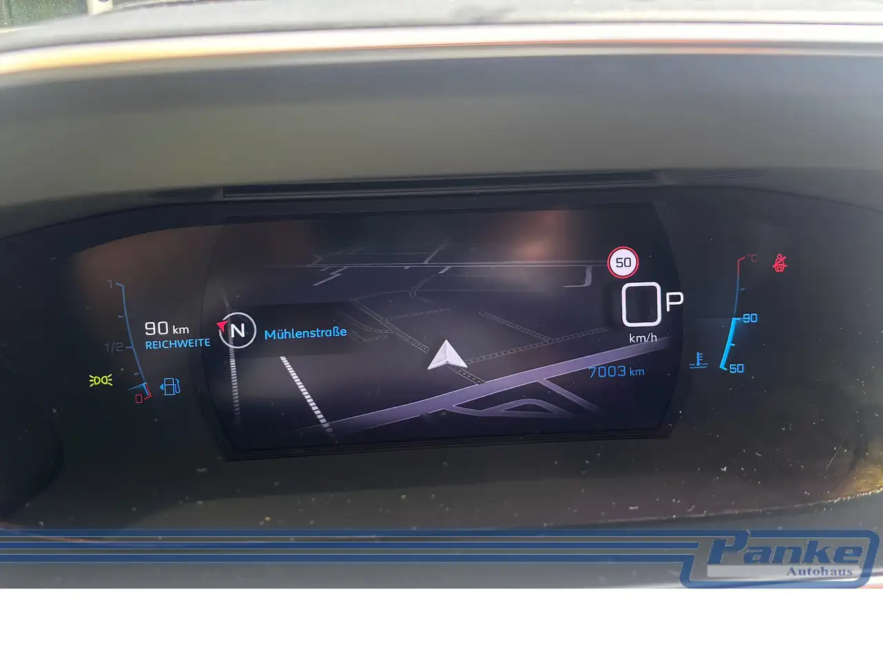 Peugeot 208 Allure Pack EAT8*NAV*LED*Carplay*RFK*SHZ* — Galería del vehículo 6
