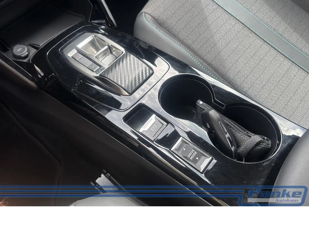 Peugeot 208 Allure Pack EAT8*NAV*LED*Carplay*RFK*SHZ* — Galería del vehículo 10