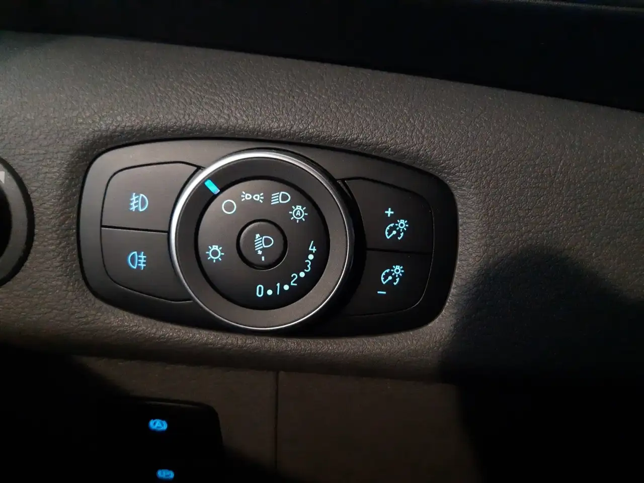 Ford E-Transit 350L2H2 Trend, Technologie-P.10, 54% Reduktion von UPE — Galerie du véhicule 23