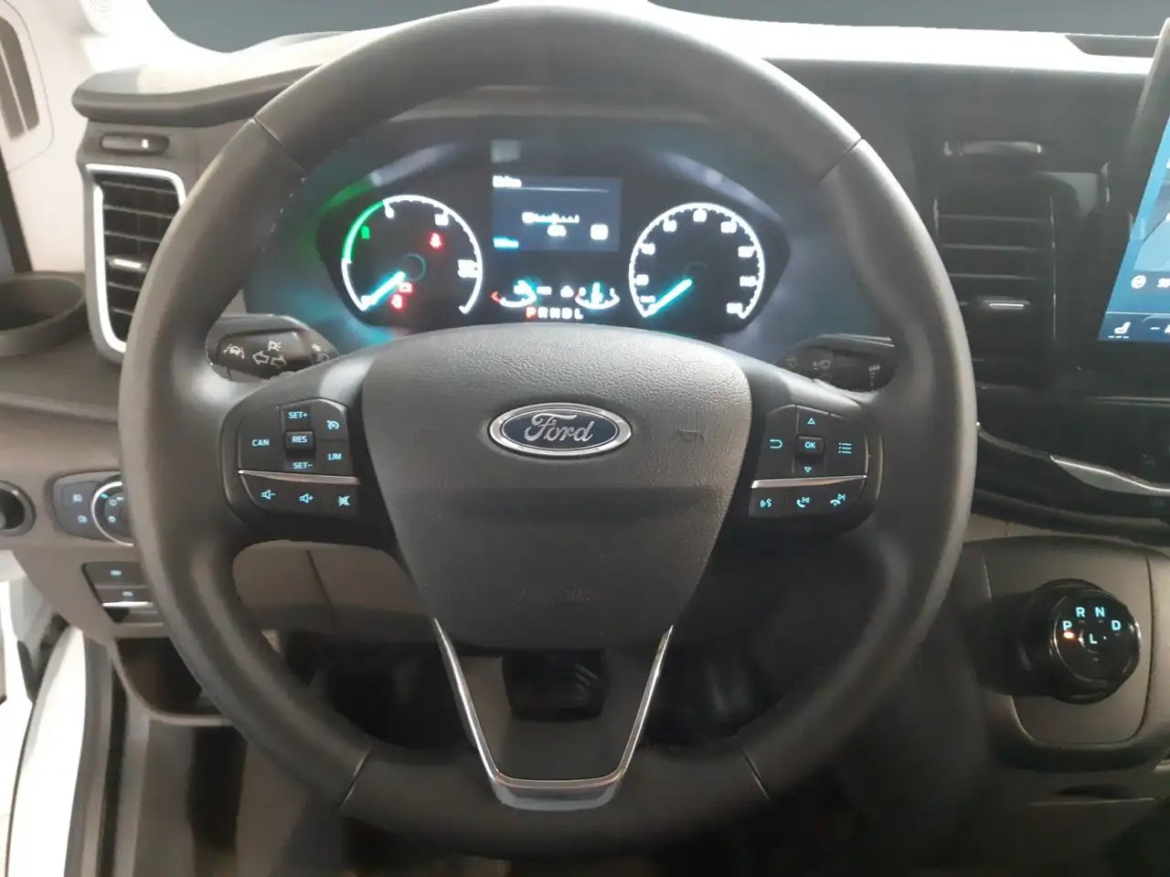 Ford E-Transit 350L2H2 Trend, Technologie-P.10, 54% Reduktion von UPE — Galerie du véhicule 14