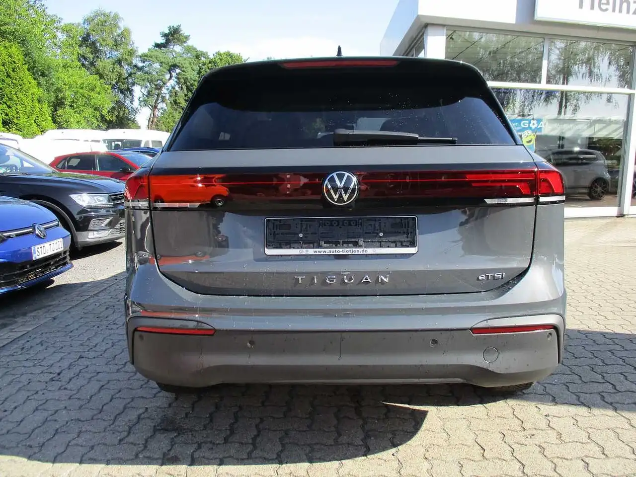 Volkswagen Tiguan 1.5 eTSI OPF DSG Life — Vehicle gallery 4