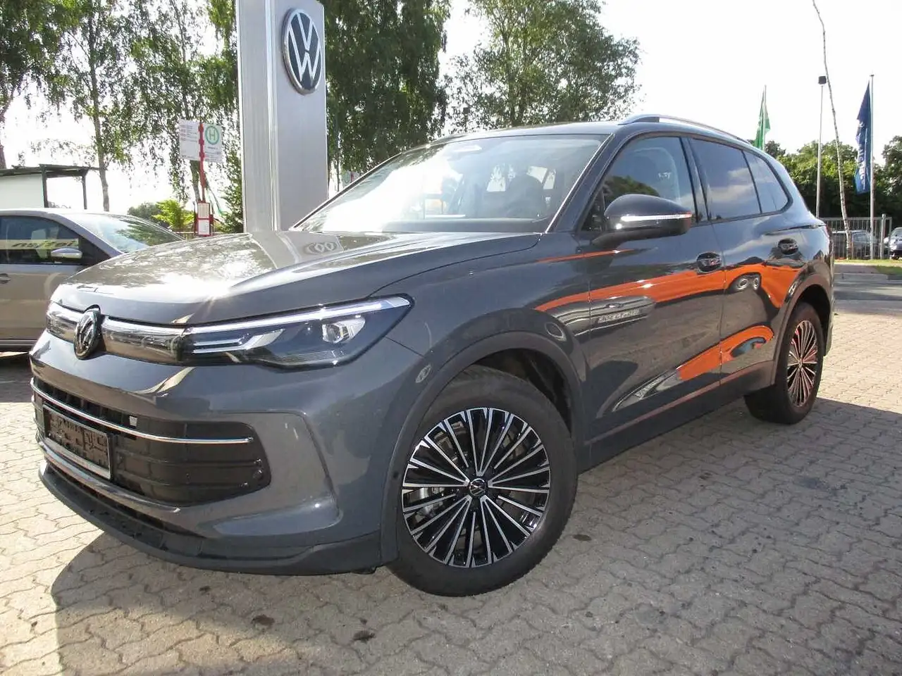 Volkswagen Tiguan 1.5 eTSI OPF DSG Life — Harsefeld - Hollenbeck