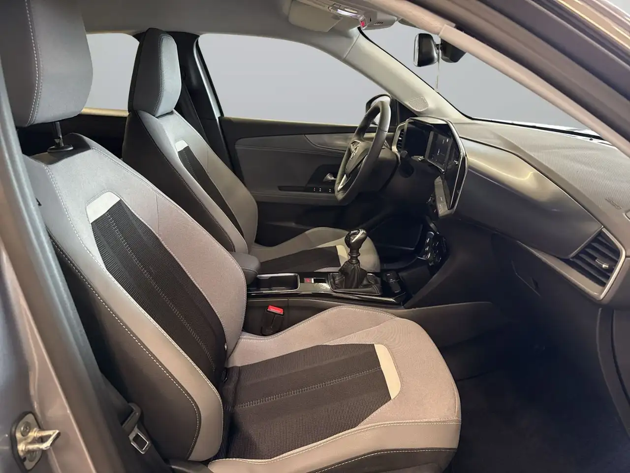 Opel Mokka 1.2 Turbo ELEGANCE LED+SHZ+Winterp.+Kam. — معرض صور السيارة 12
