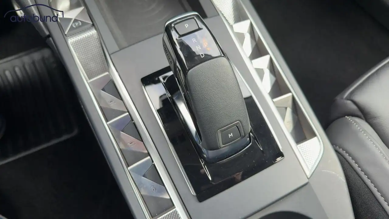 DS Automobiles DS 3 1,2 PT 130 Sonderpreis bis 21.06.26 Automatik Alu — معرض صور السيارة 15