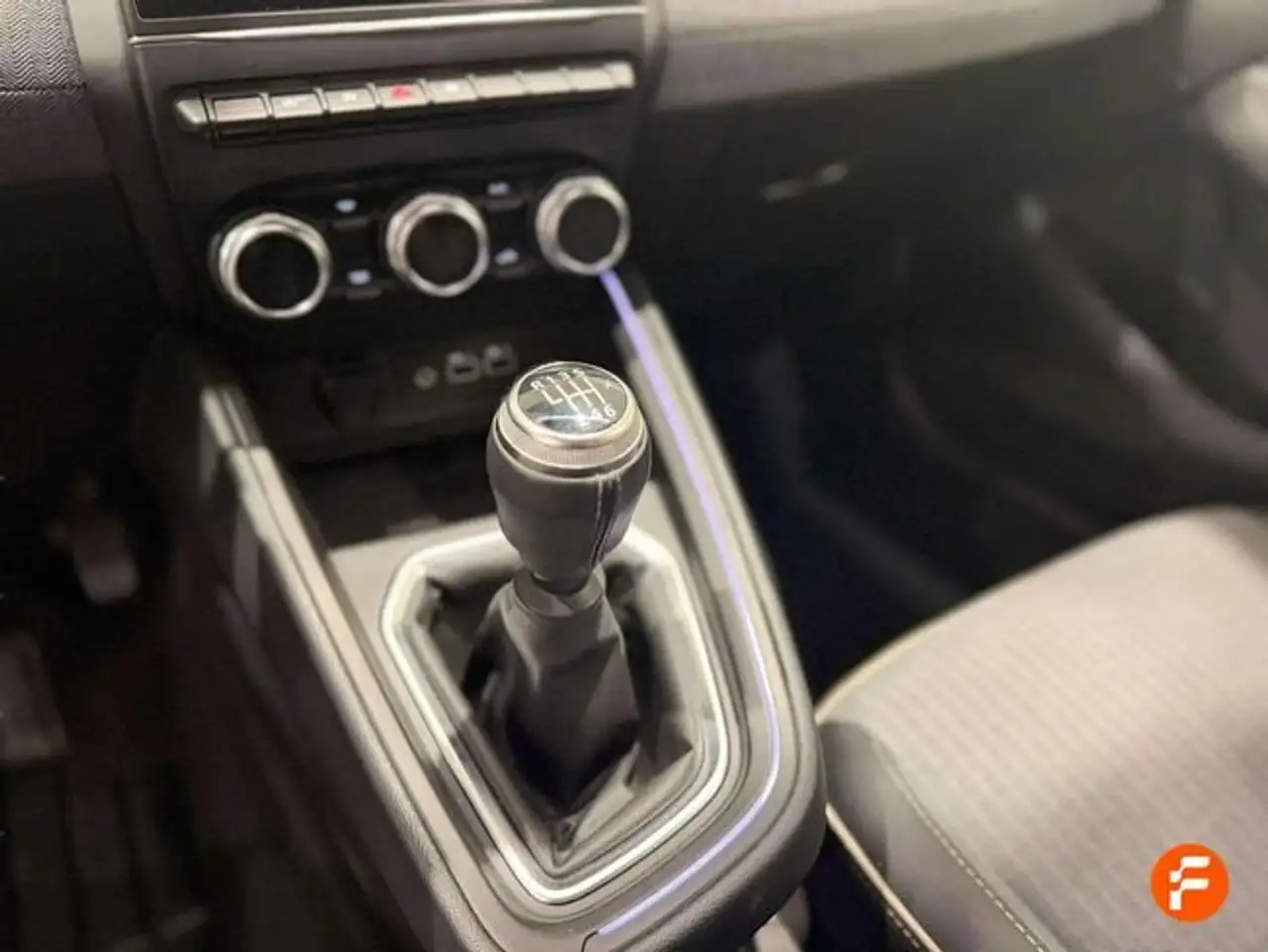 Renault Clio TCe Techno 67kW — Galería del vehículo 15