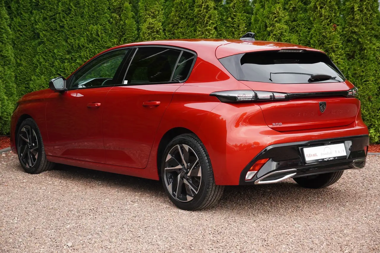 Peugeot 308 1.2 PureTech 130 LED Navi Kamera — Vehicle gallery 3