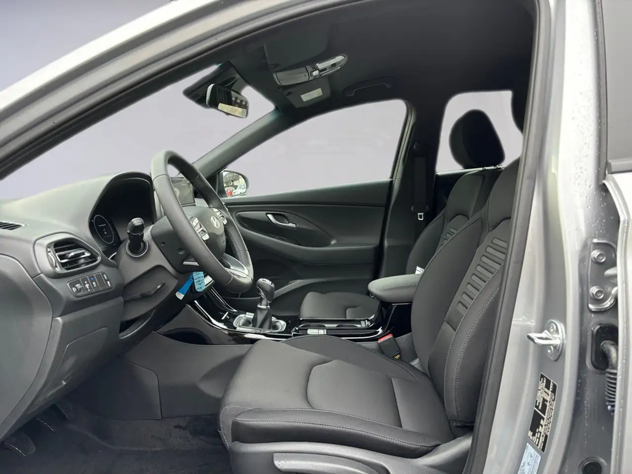 Hyundai i30 1.0 Advantage PDC SHZ KAMERA NAVI LED — Vehicle gallery 8