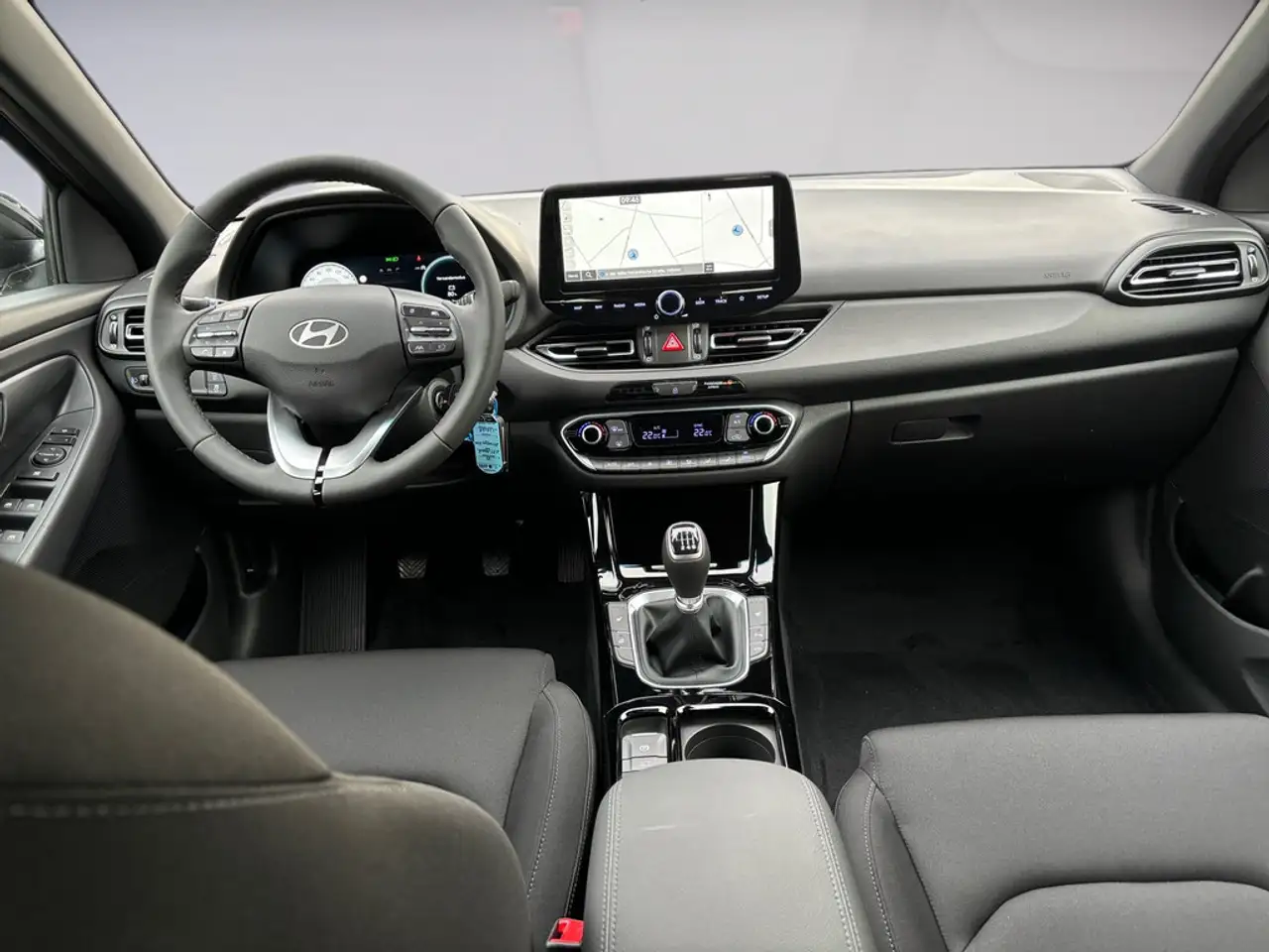 Hyundai i30 1.0 Advantage PDC SHZ KAMERA NAVI LED — Vehicle gallery 12
