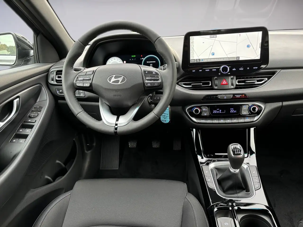 Hyundai i30 1.0 Advantage PDC SHZ KAMERA NAVI LED — Vehicle gallery 11