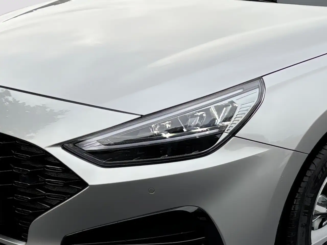 Hyundai i30 1.0 Advantage PDC SHZ KAMERA NAVI LED — Vehicle gallery 6