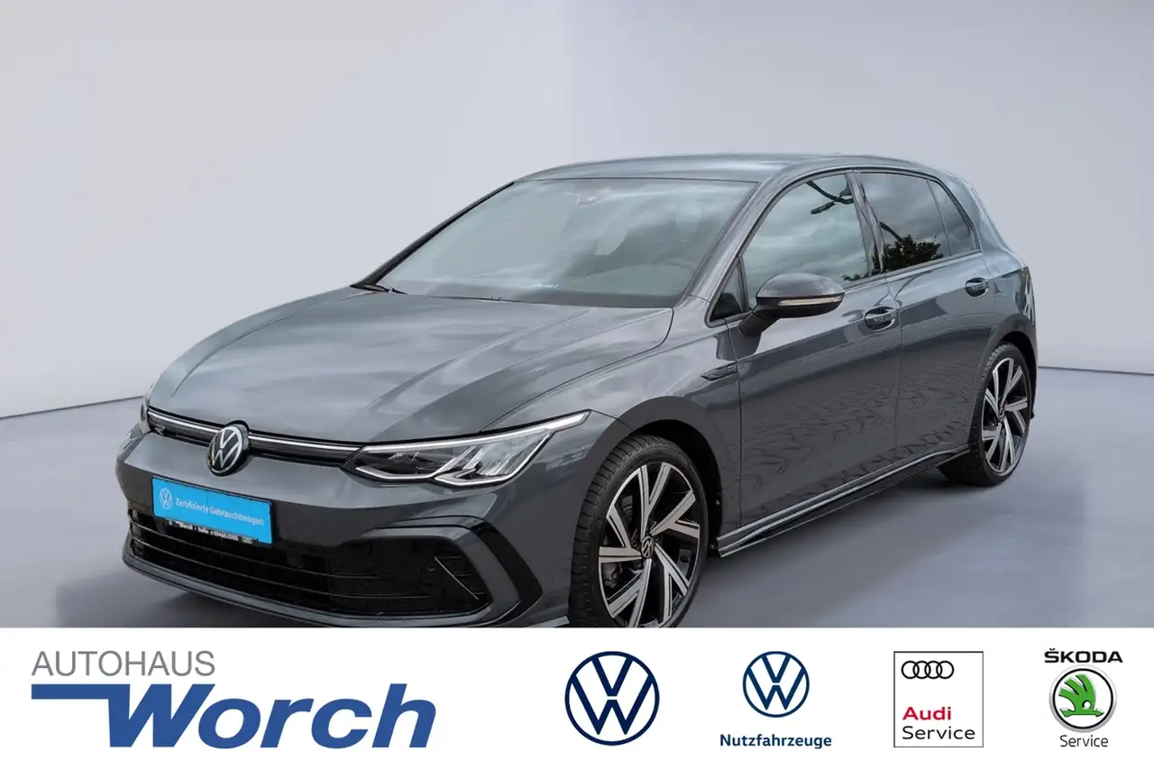 Volkswagen Golf VIII 1.5 TSI DSG R-Line KAMERA+NAVI+GRA+APP — Roßla
