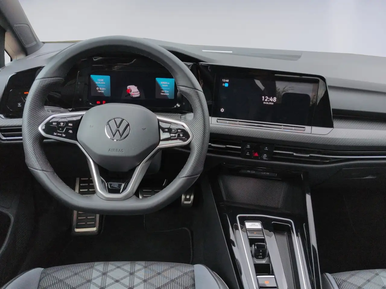 Volkswagen Golf VIII 1.5 TSI DSG R-Line KAMERA+NAVI+GRA+APP — Vehicle gallery 17