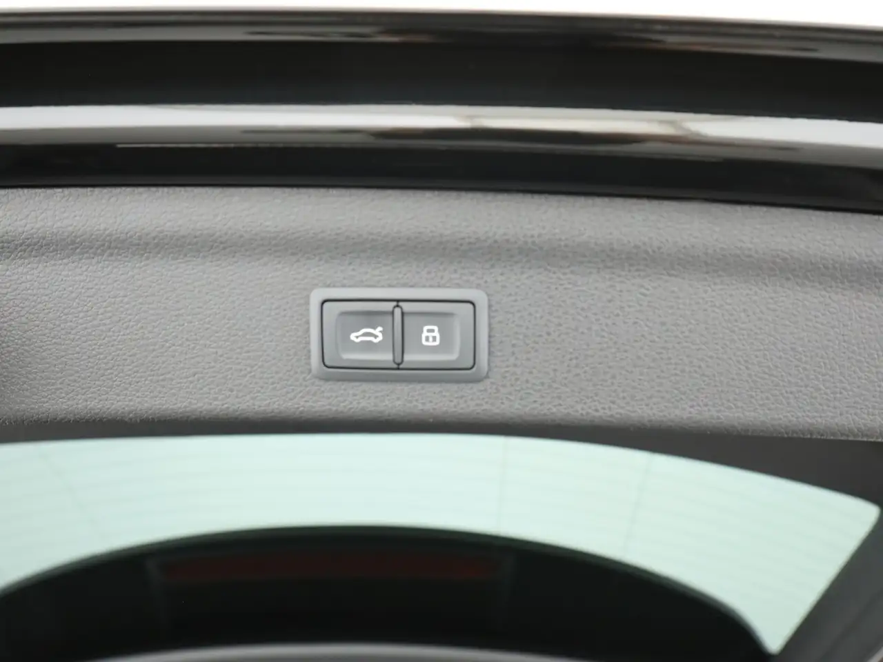 Audi Q3 35 1.5 TFSI S-Line*AHK*Matrix-LED*Memory*Kam. — Galería del vehículo 25
