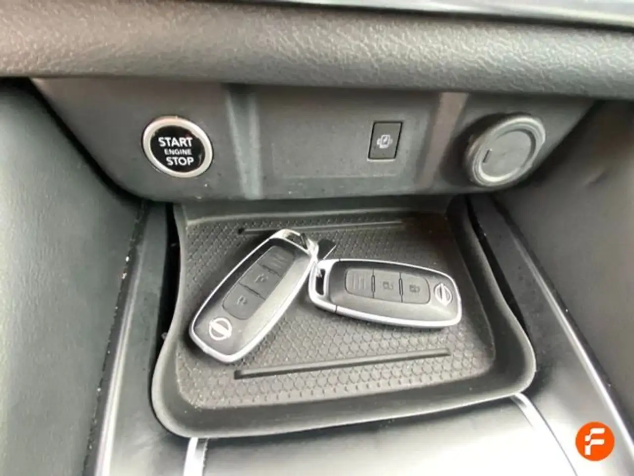 Nissan Qashqai DIG-T 103kW N-Connecta — Vehicle gallery 25