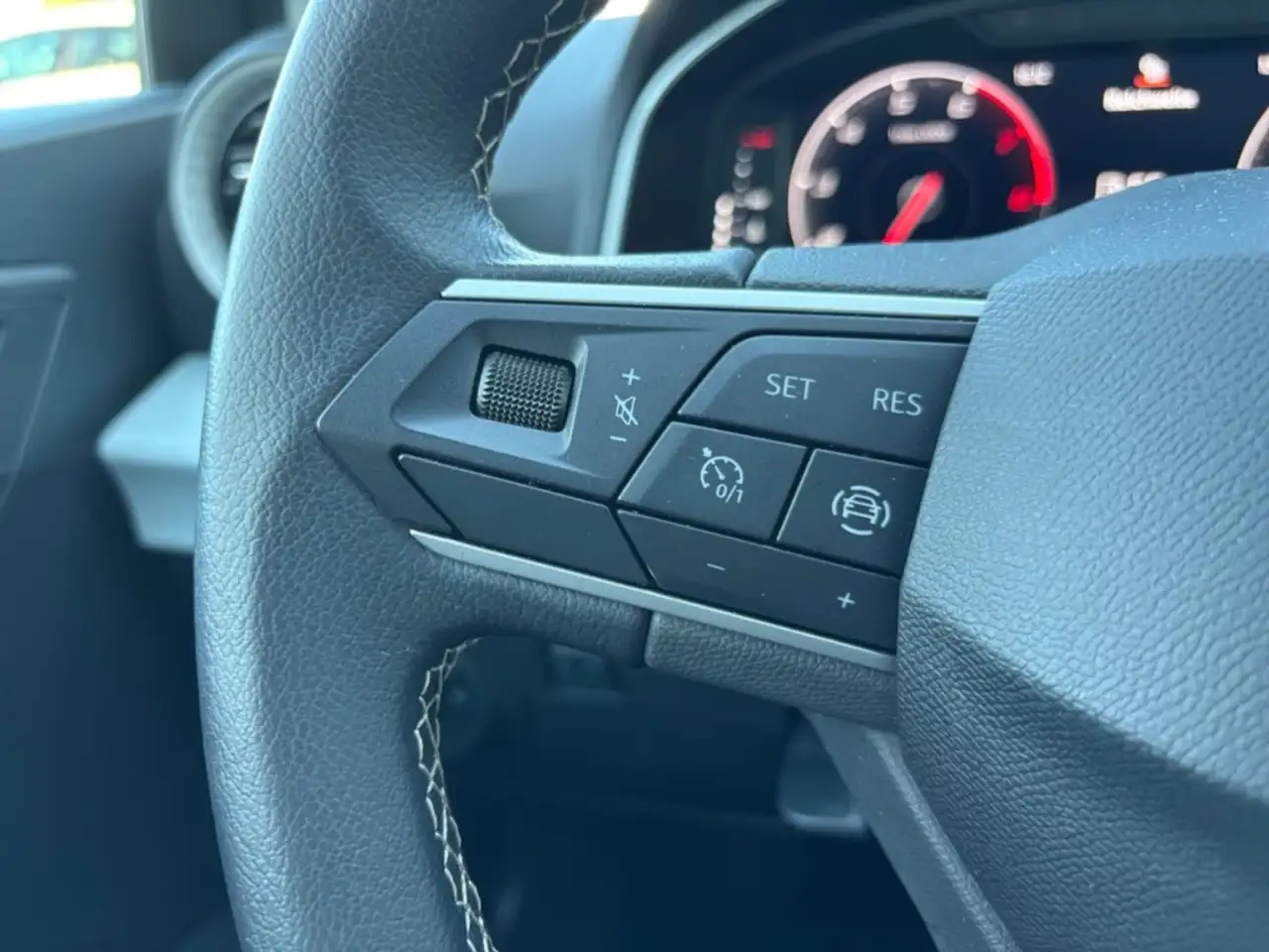 SEAT Ibiza 1.0 TSI DSG Style Edition LED FullLink PDC — Vehicle gallery 23