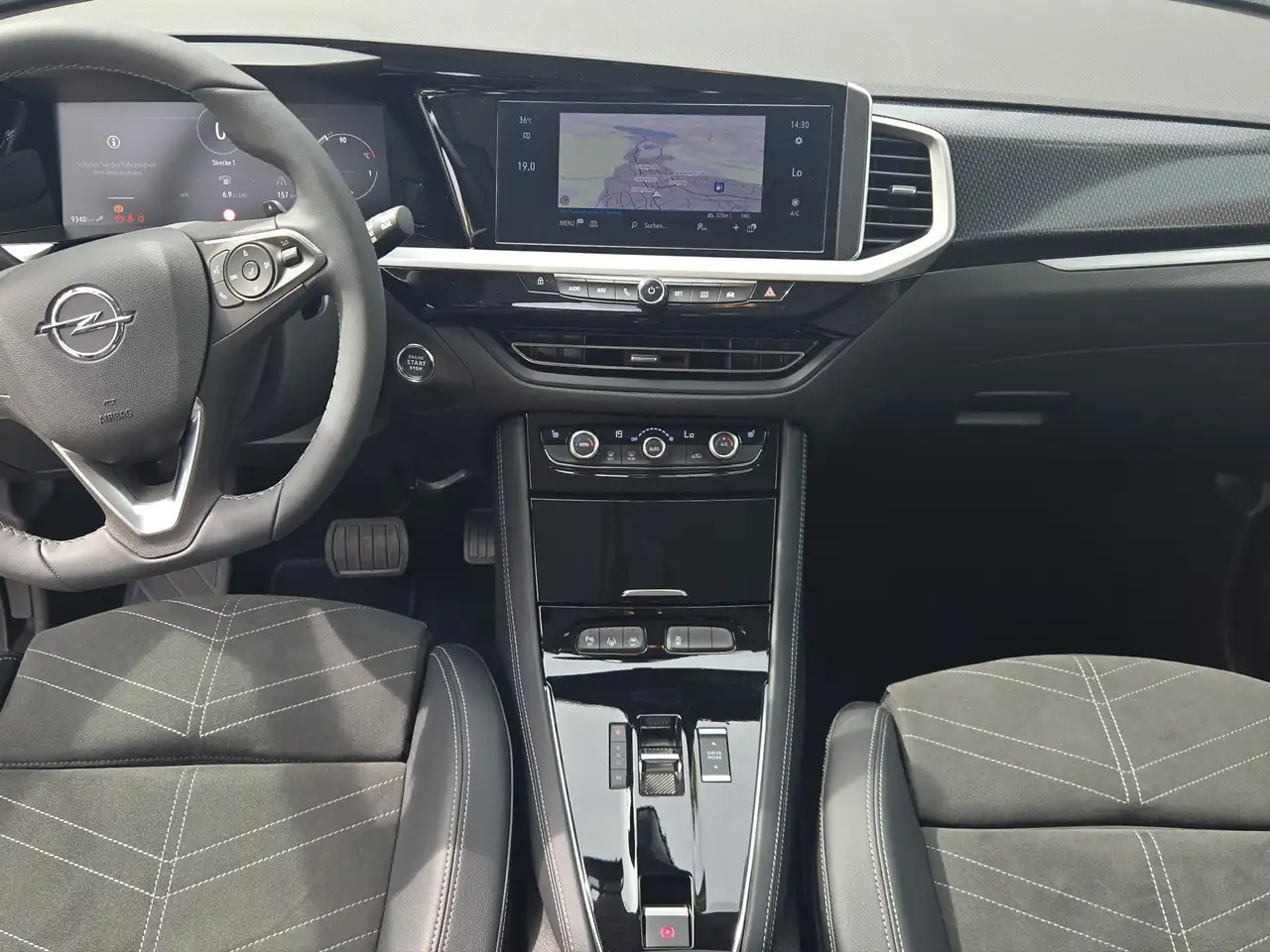 Opel Grandland 1.2 GS Line Alcantara+LED+Navi+SHZ+360 — Galerie du véhicule 14