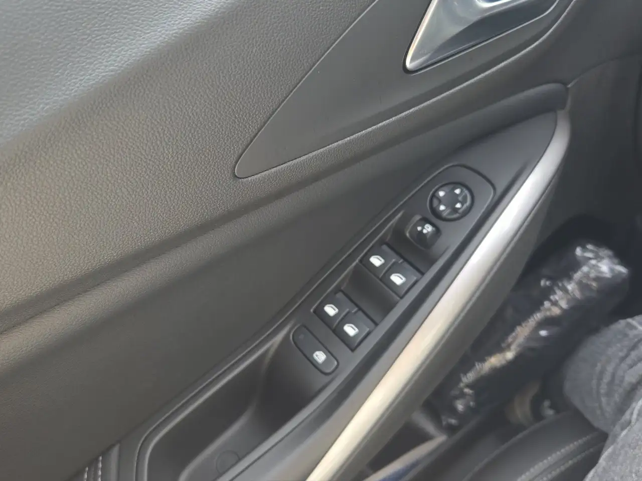 Opel Grandland 1.2 GS Line Alcantara+LED+Navi+SHZ+360 — Galerie du véhicule 11