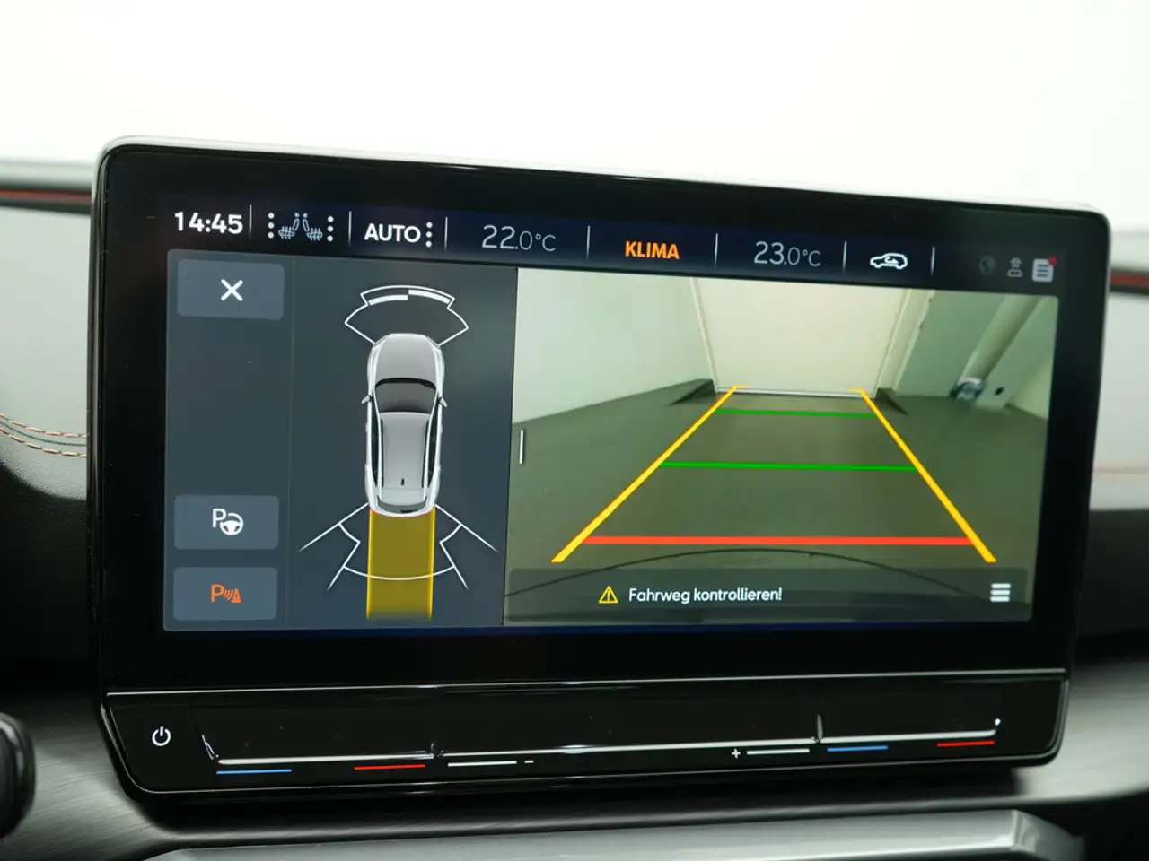 CUPRA Formentor VZ 4Drive ACC DCC KAM NAVI LED SHZ — Galería del vehículo 9
