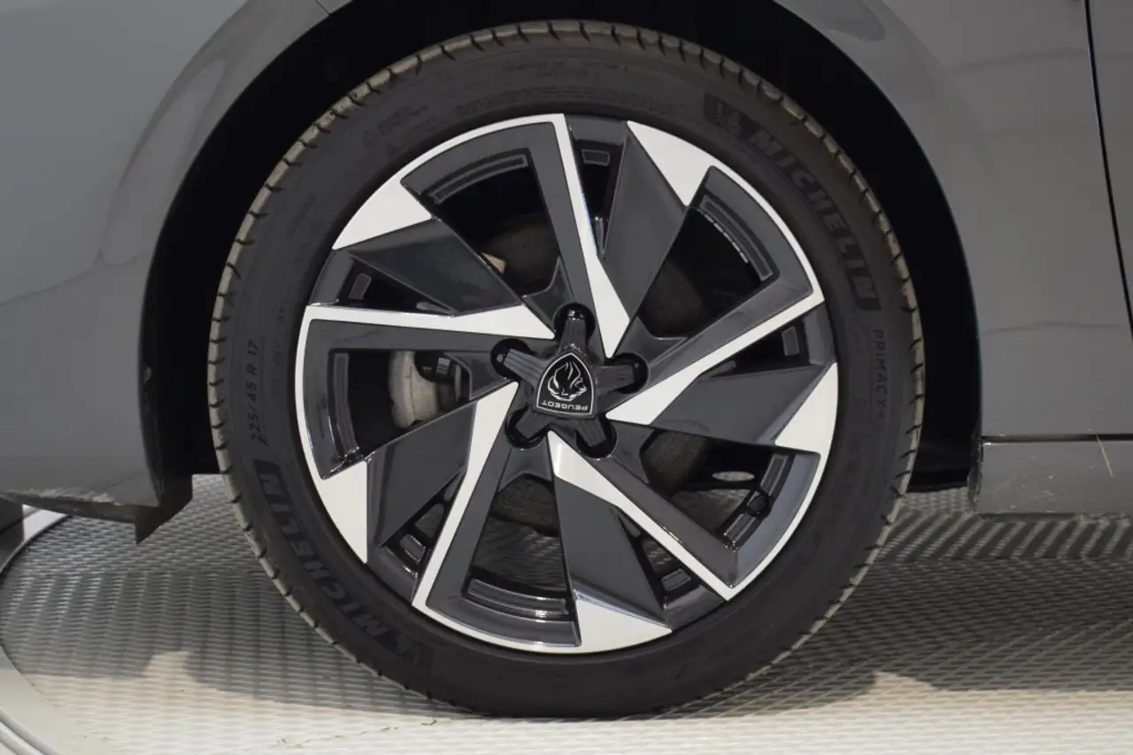 Peugeot 308 1.2 PureTech S&S Allure 130 — معرض صور السيارة 10