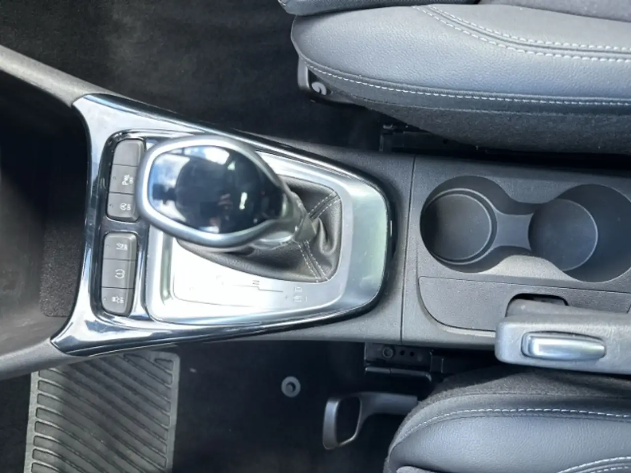 Opel Crossland Ultimate Alcantara - Keyless - Head up Display - L — Galería del vehículo 25