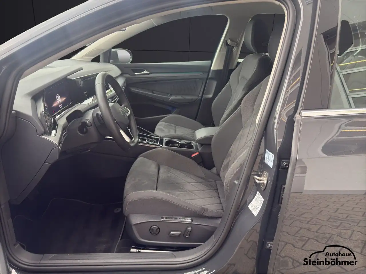 Volkswagen Golf Style 2.0TSI DSG LED-Plus AppConnect Sitzhzg — معرض صور السيارة 15
