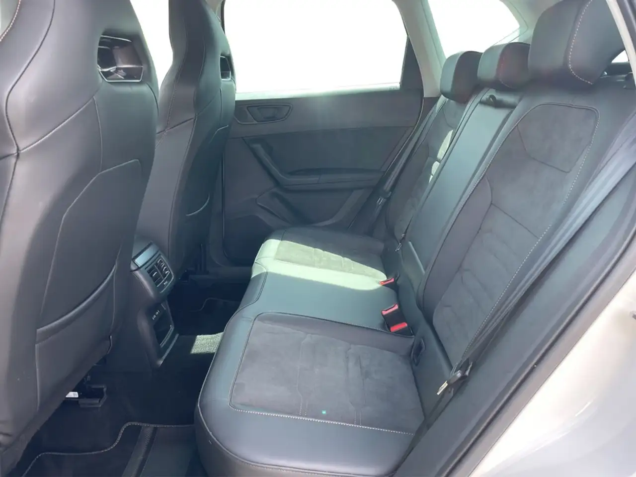 CUPRA Ateca 1.5 TSI ACT DSG VIRTUAL*NAVI*LED*TEMP*PARKLENK*... — Galerie du véhicule 23