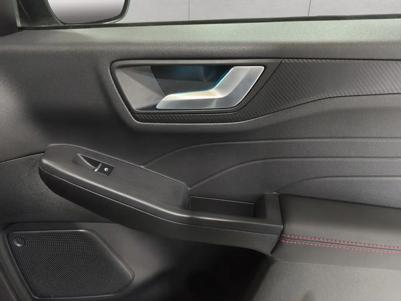 Ford Kuga 1.5 EcoBoost ST-LINE X *AHK*PANO* — معرض صور السيارة 20