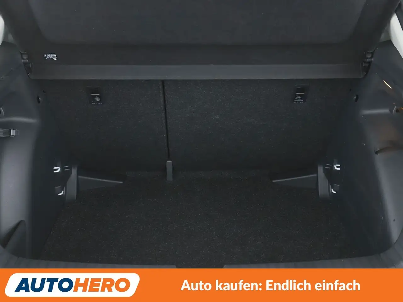 Skoda Fabia 1.0 TSI Selection Aut.*NAVI*LED*ACC* — Galerie du véhicule 17