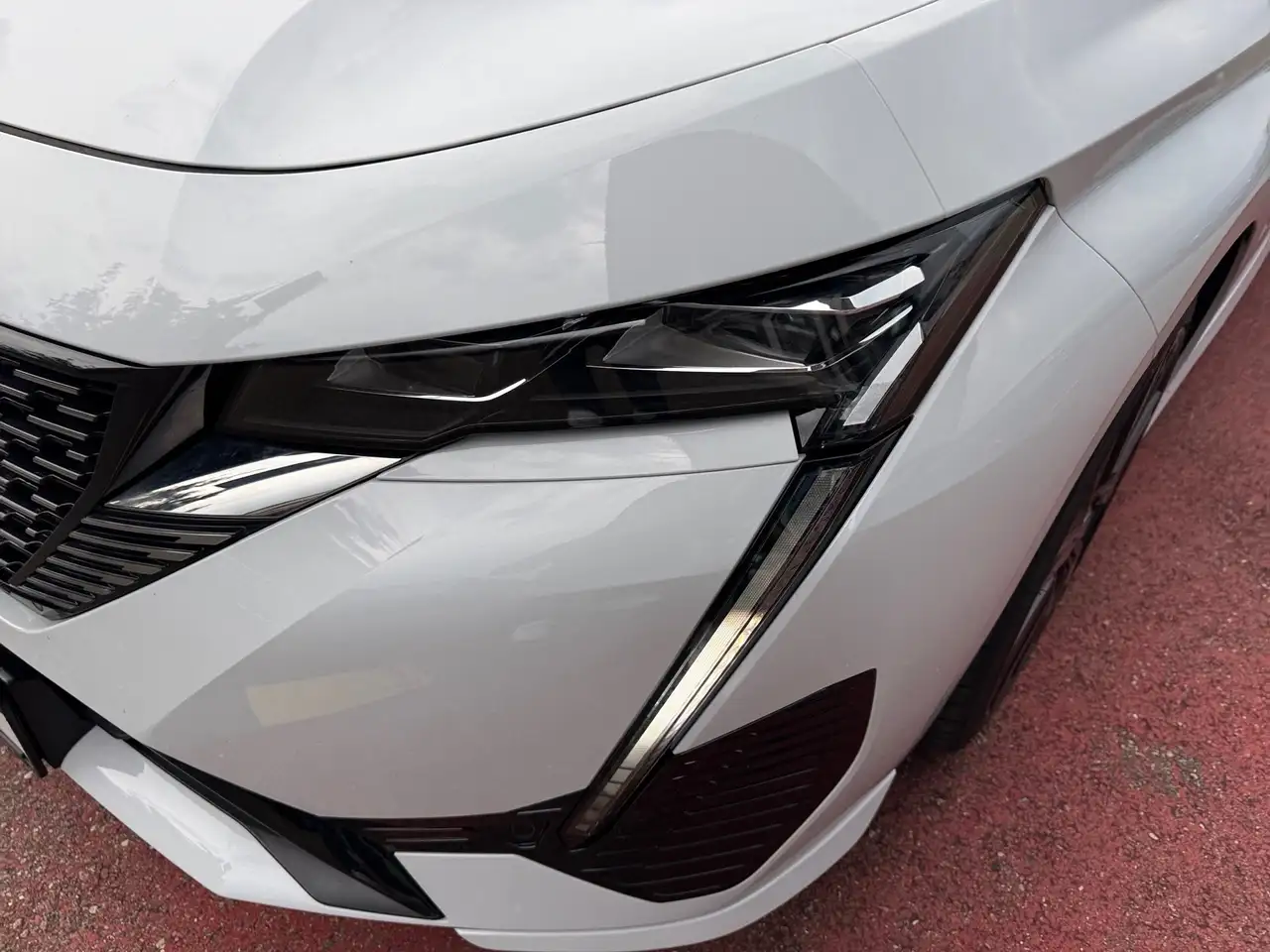 Peugeot 308 1.2 PureTech 130 GT ACC KeyLess LED Navi PDC — Galería del vehículo 3