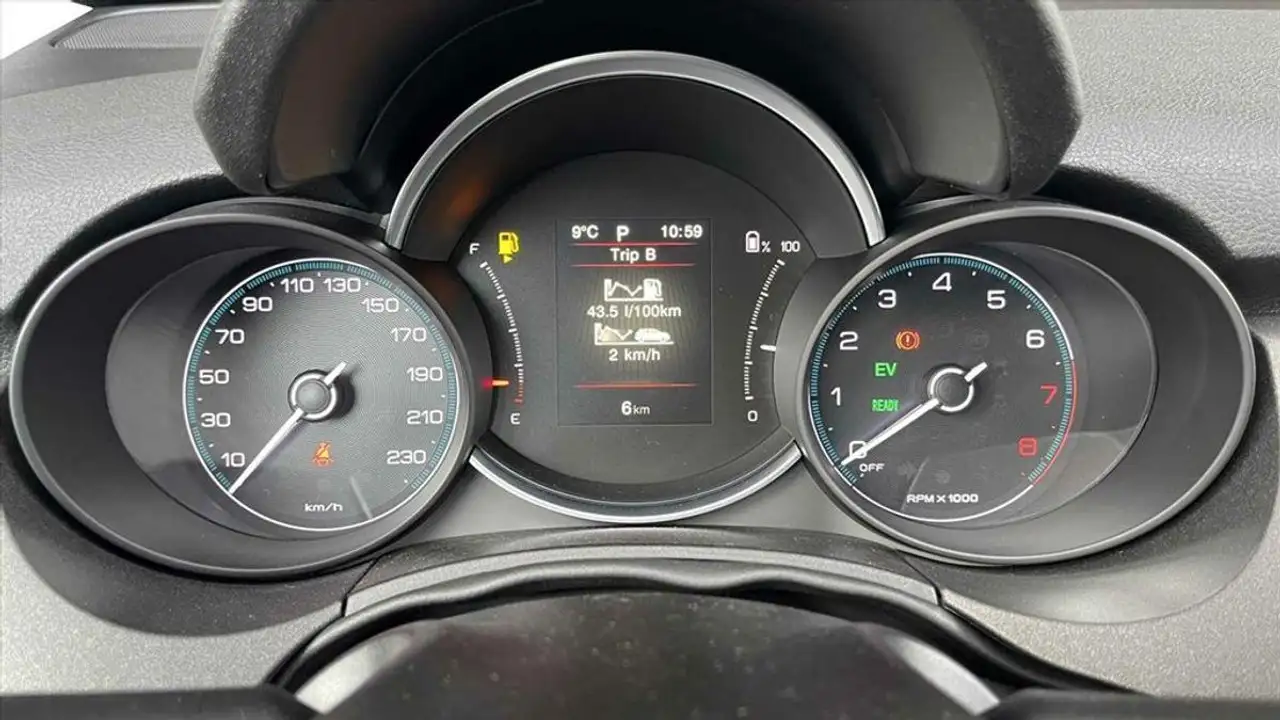 Fiat 500X 1,5 MHEV Dolcevita Basis Link — Galerie du véhicule 14