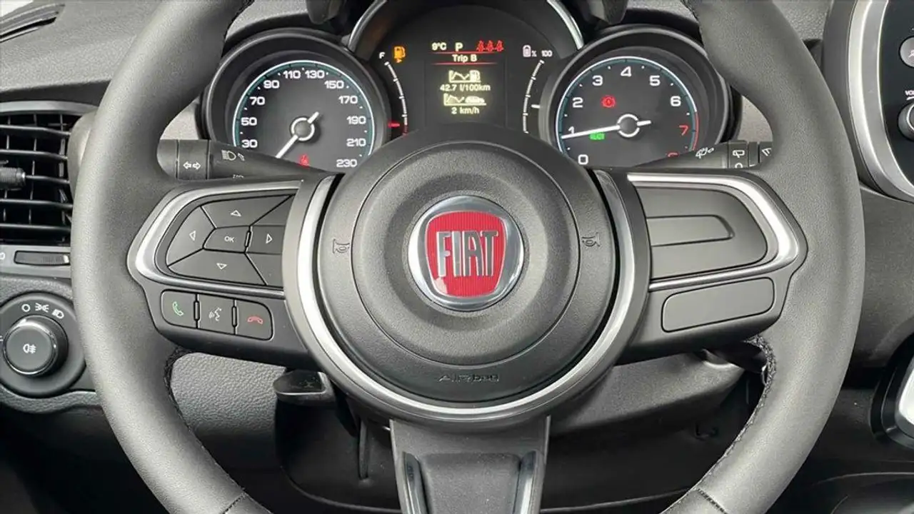 Fiat 500X 1,5 MHEV Dolcevita Basis Link — Galerie du véhicule 13