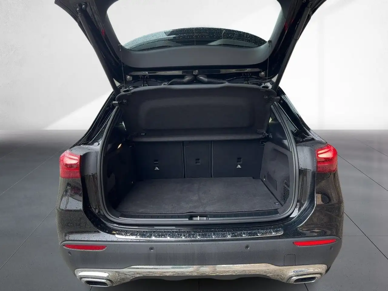 Mercedes-Benz GLA 200 Progressive LED AHZV 360° Kamera SIDE — Vehicle gallery 11