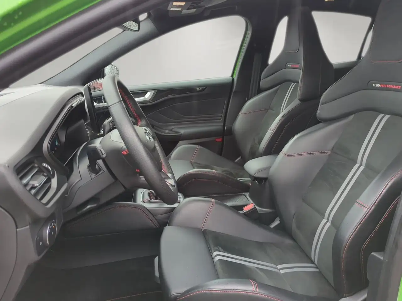 Ford Focus ST X 2.3L / Styling-Paket / B&O — Vehicle gallery 7