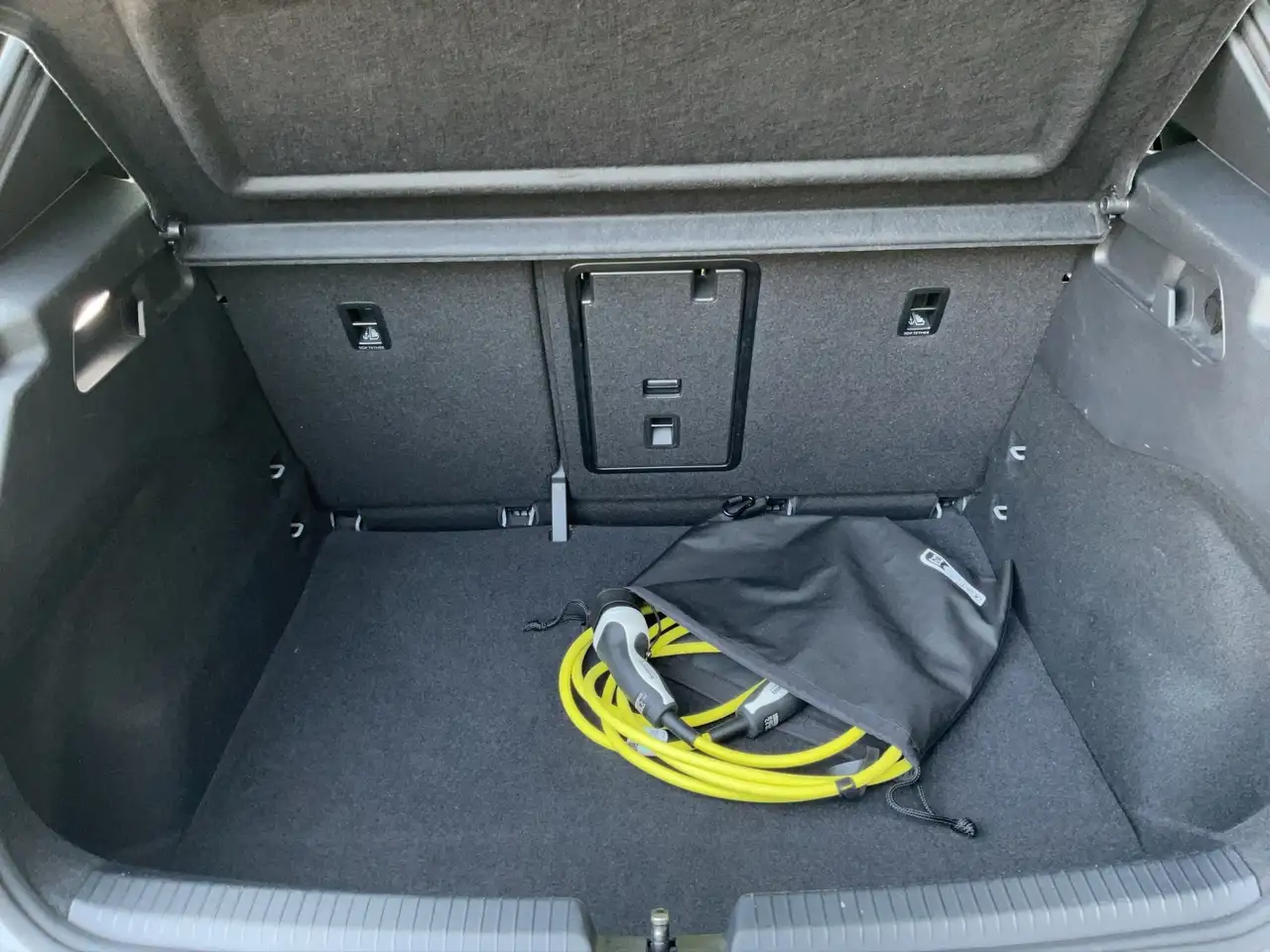 Volkswagen ID.3 Pro 150 kW (204 PS) 58 kWh 1-Gang-Automatik Pro... — Galerie du véhicule 23