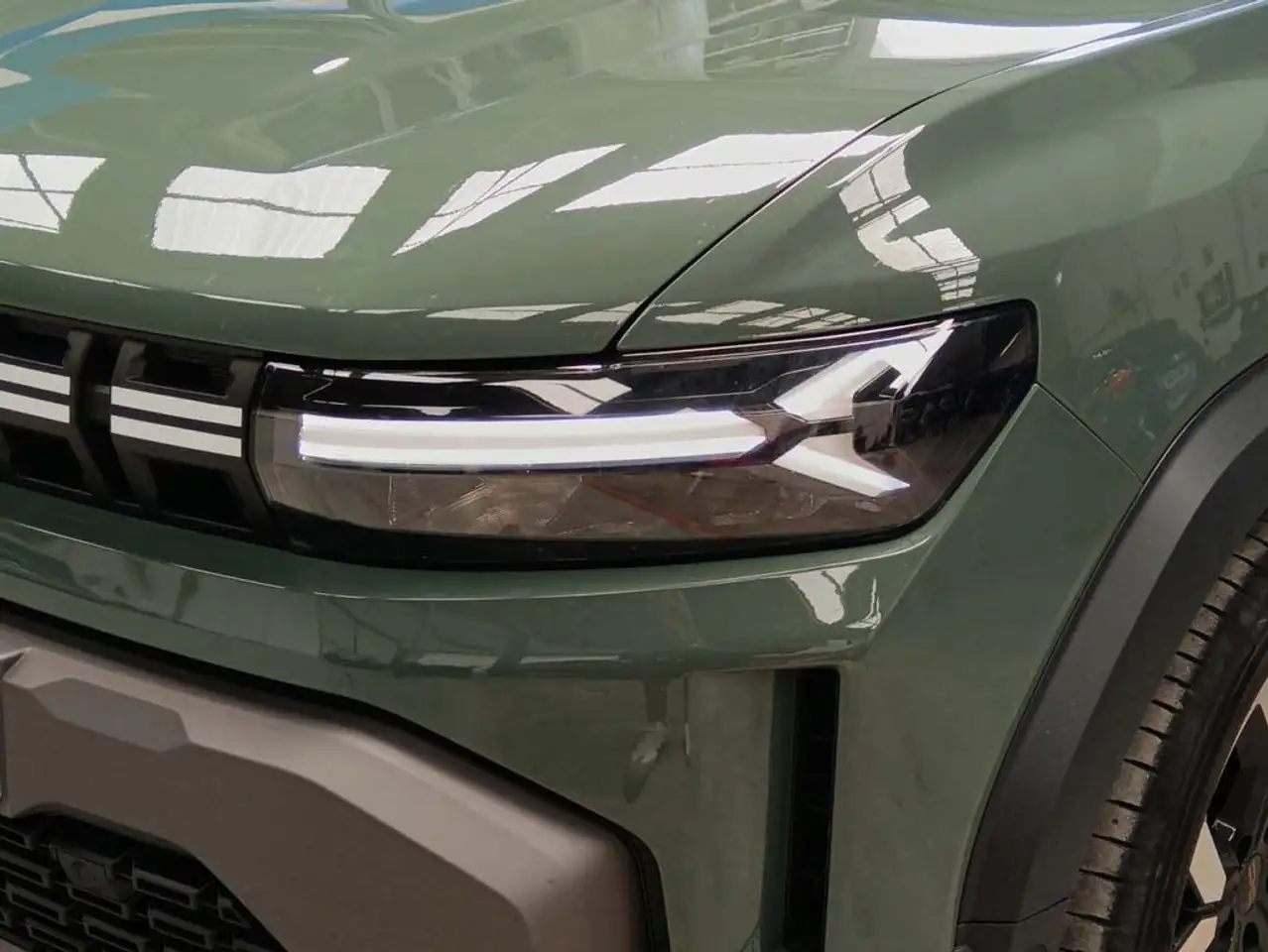 Dacia Duster 1.2 mild hybrid Extreme 4x2 96kW 48v — معرض صور السيارة 24