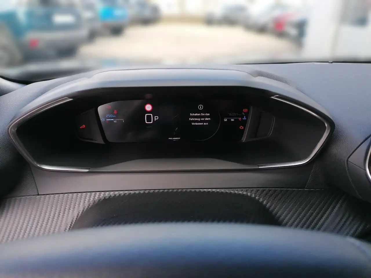 Peugeot 2008 1.2 PureTech 130 Allure LED PDC KlimaA AUT — Vehicle gallery 5