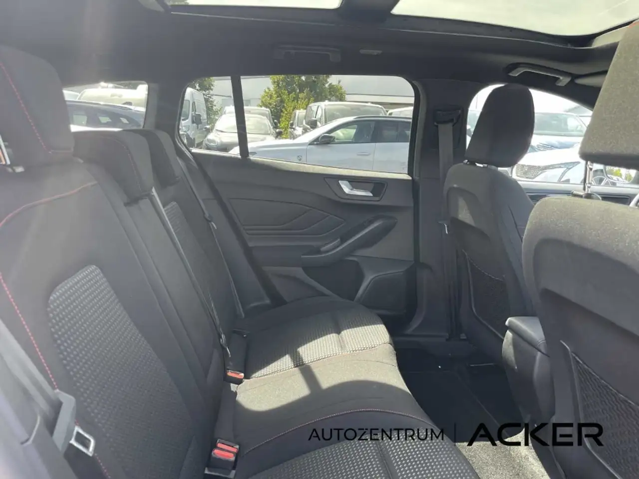 Ford Focus ST-Line X Turnier AT7 PSD/LED/aAHK -44%* — معرض صور السيارة 8