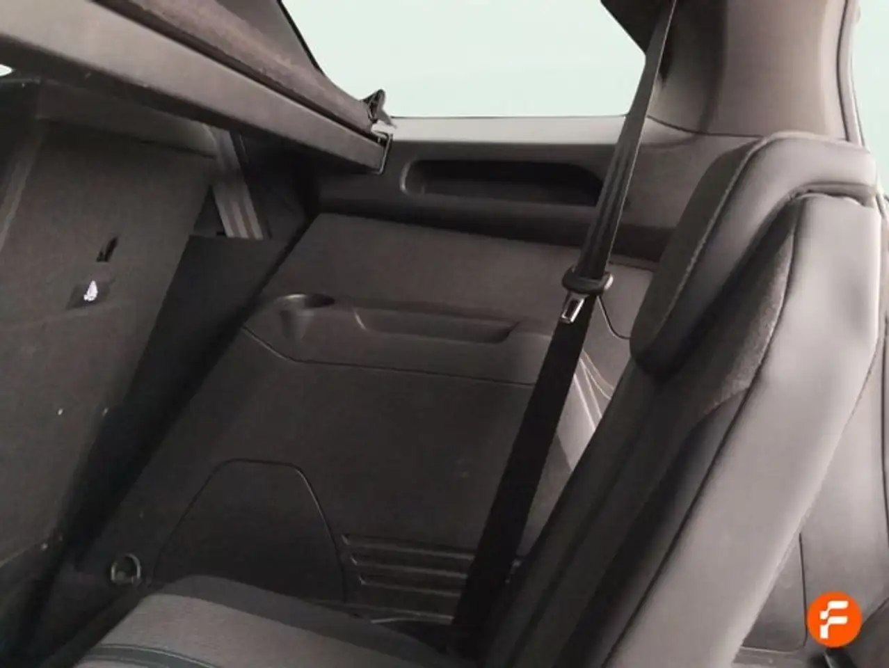 Peugeot 5008 1.5 BlueHDi 96kW S&S Allure Pack EAT8 — Galería del vehículo 21