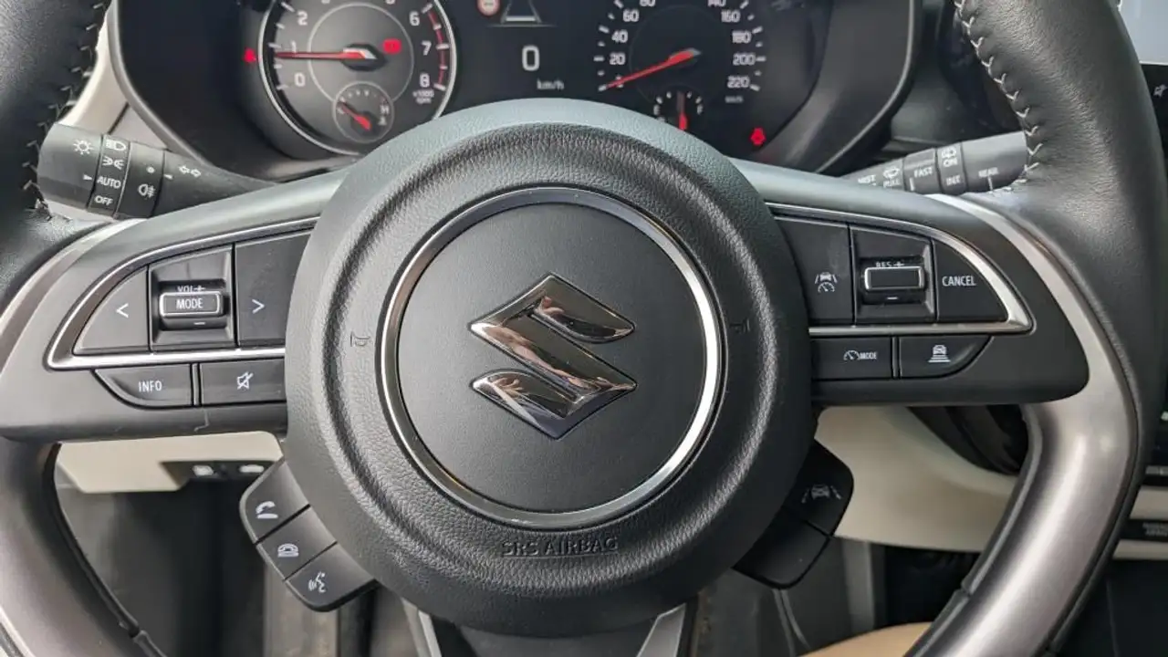 Suzuki Swift SWIFT COMFORT+ HYBRID OL24C2AD-VFW — معرض صور السيارة 10
