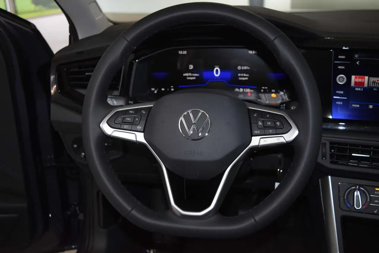 Volkswagen Polo Life PDC LED SHZ AppConnect Garantie — معرض صور السيارة 16