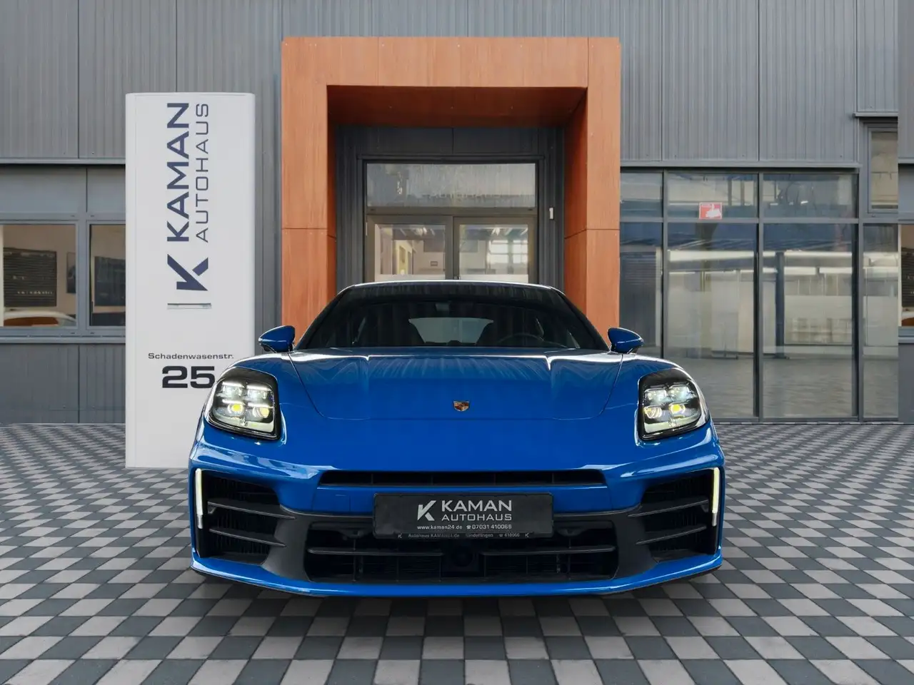 Porsche Panamera 4 E-Hyb Active Body Contr. · NP154.400€ — Galería del vehículo 3