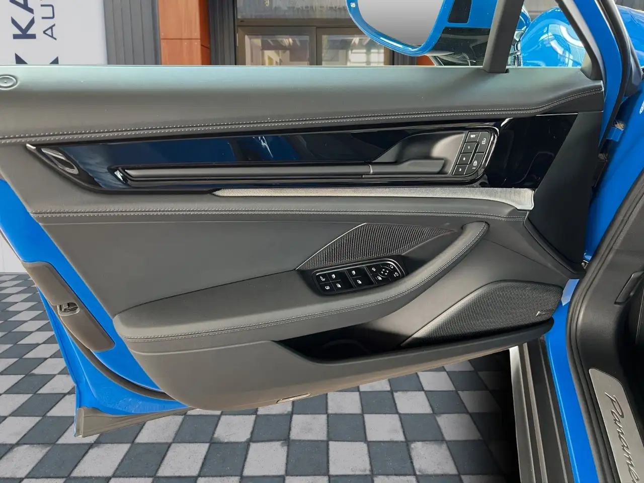 Porsche Panamera 4 E-Hyb Active Body Contr. · NP154.400€ — Galería del vehículo 18