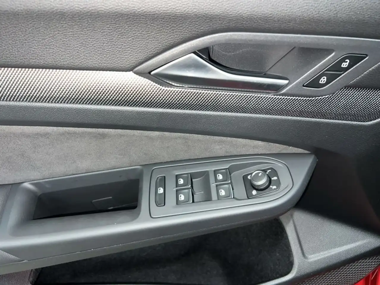 Volkswagen Golf GTI GTI 2.0 TSI HUD Pano — Galerie du véhicule 17