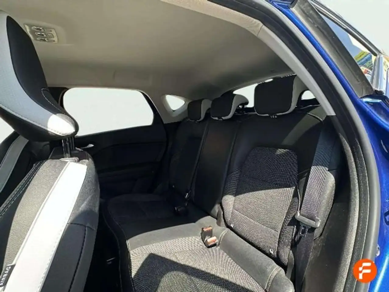 Renault Captur TCe Evolution 67kW — معرض صور السيارة 18